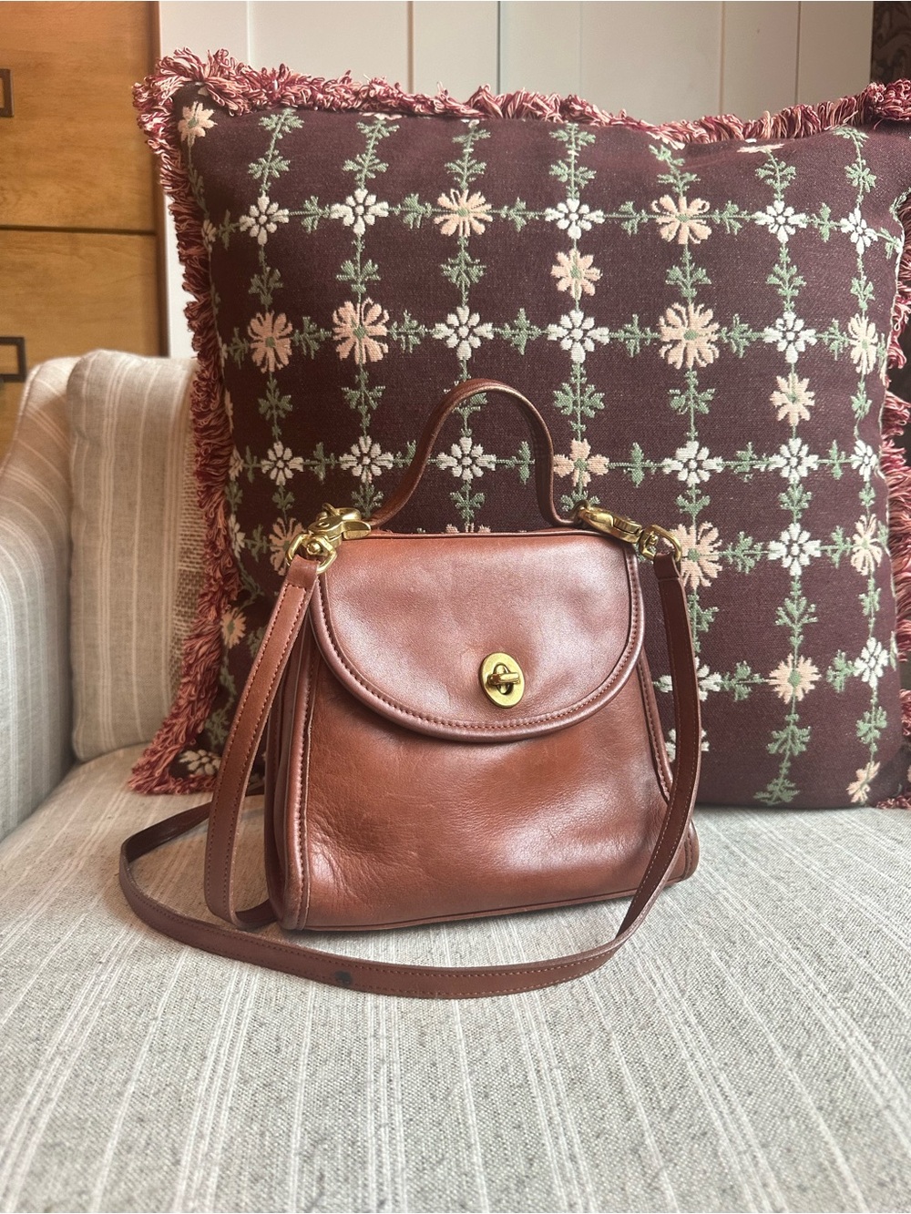 Vintage 90s Coach Legacy Regina Saddle Bag 9983 in British Tan